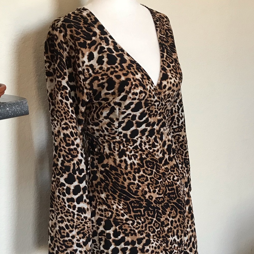 Reverse Leopard Print Wrap Dress - Picture 8 of 12